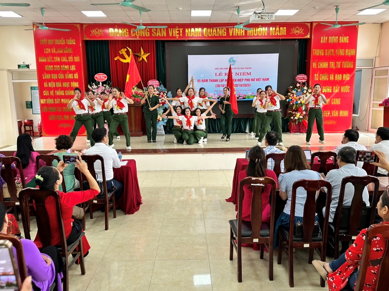 Xã Đại Thanh sôi nổi hoạt động chào mừng 95 năm Phụ nữ Việt Nam 20/10 - ảnh 10