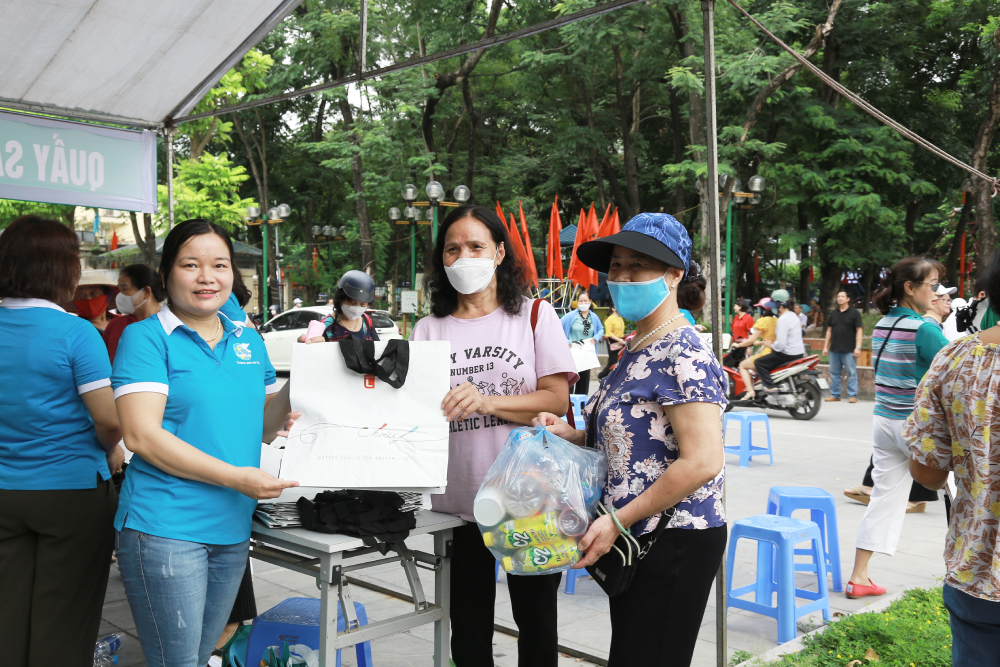 Phụ nữ Cầu Giấy chung tay phòng chống rác thải nhựa - ảnh 4