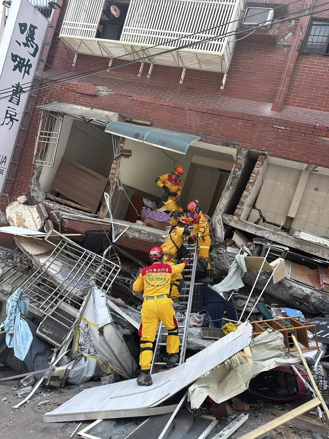 Hình ảnh trận động đất mạnh nhất 25 năm qua ở Đài Loan - ảnh 6