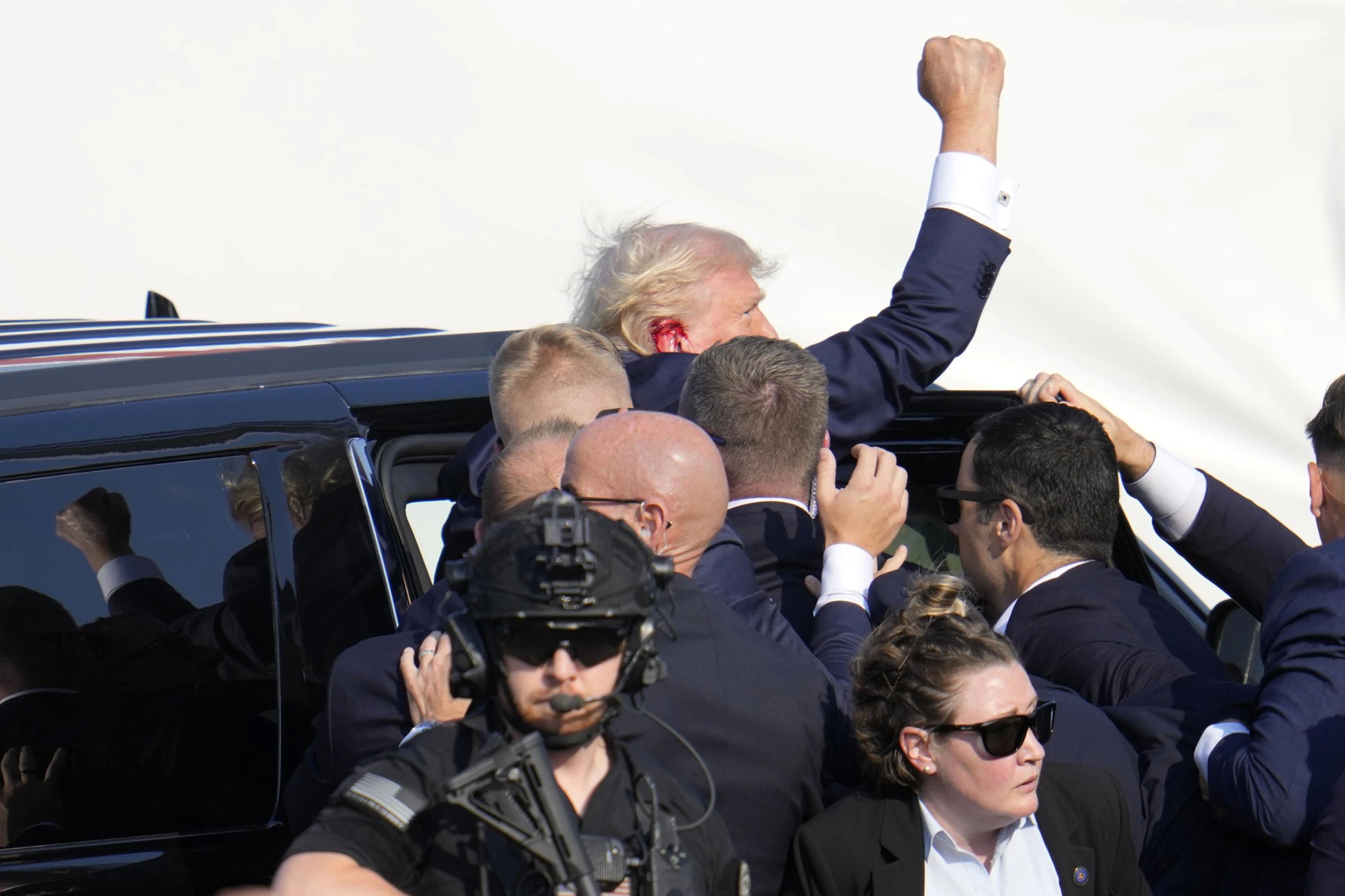 Cựu Tổng thống Mỹ Donald Trump trở thành mục tiêu của một vụ ám sát - ảnh 2