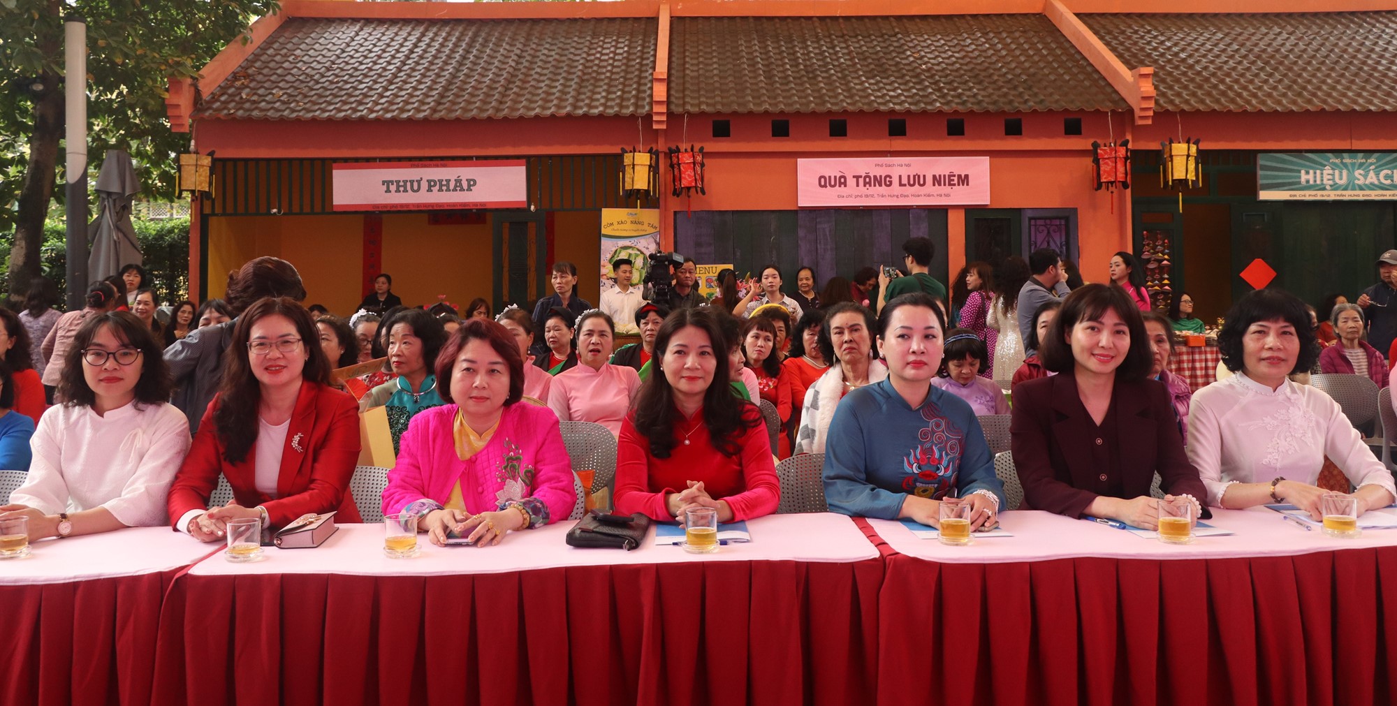 Sôi nổi Festival “Phụ nữ Hoàn Kiếm Tài năng - Thanh lịch” năm 2025 - ảnh 2