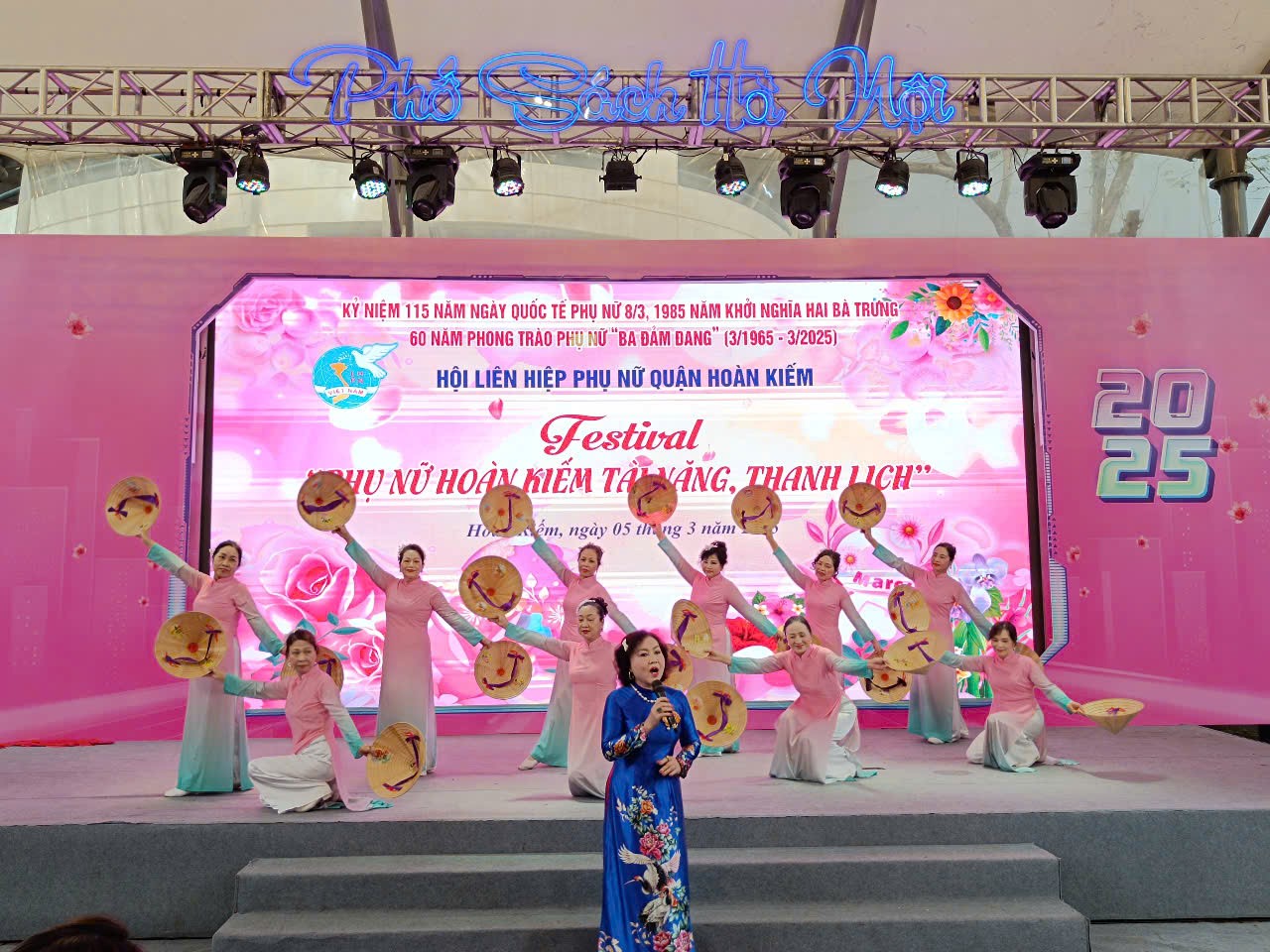 Sôi nổi Festival “Phụ nữ Hoàn Kiếm Tài năng - Thanh lịch” năm 2025 - ảnh 6