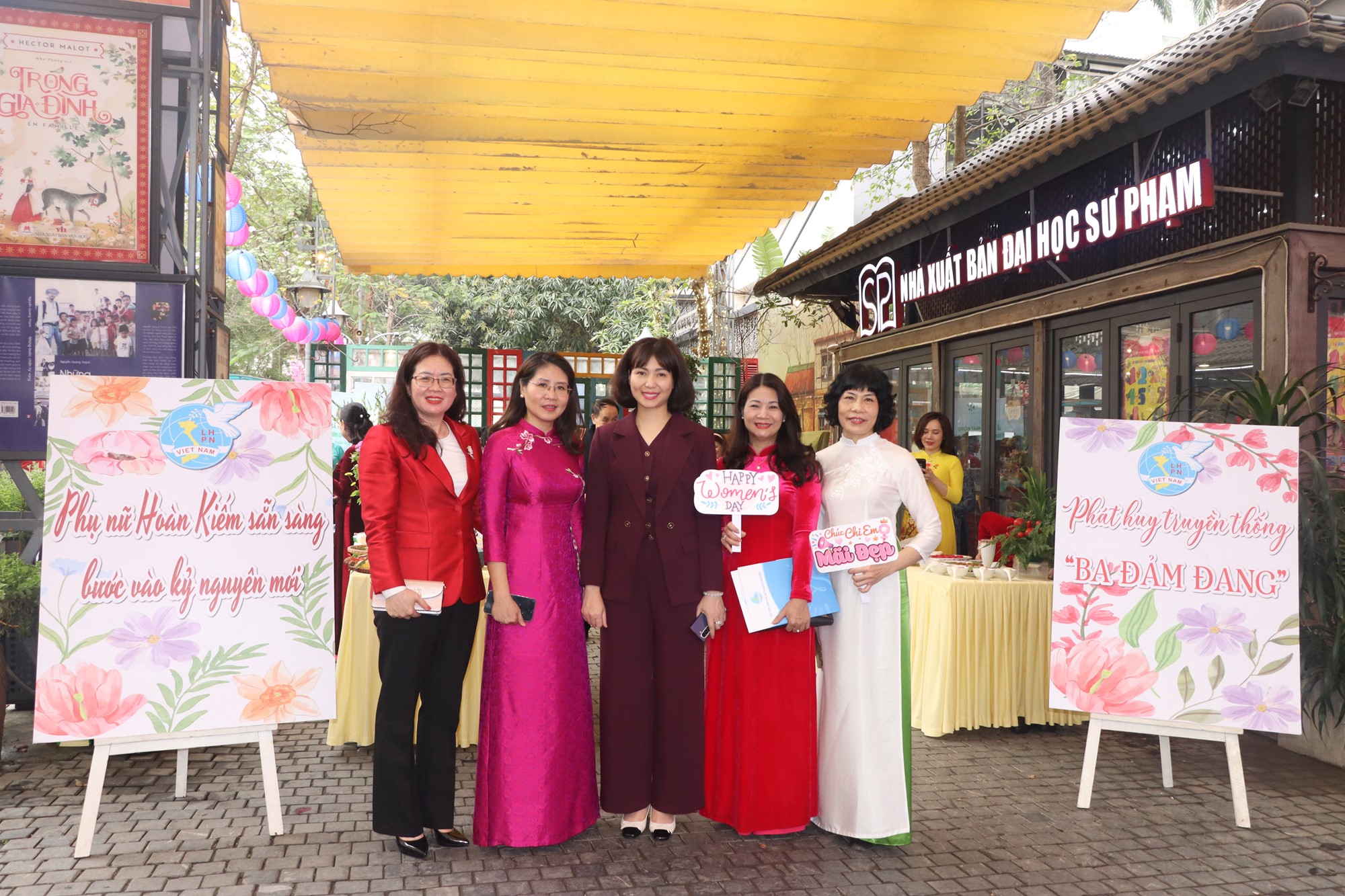 Sôi nổi Festival “Phụ nữ Hoàn Kiếm Tài năng - Thanh lịch” năm 2025 - ảnh 18