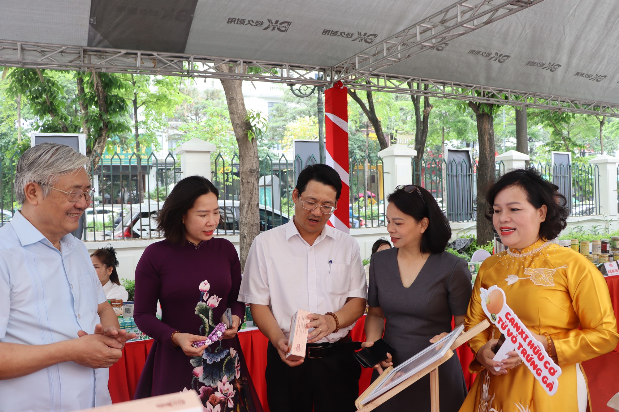 Phát huy tiềm năng của phụ nữ Thủ đô trong khởi nghiệp sáng tạo - ảnh 13