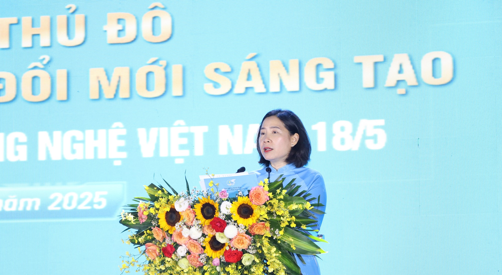 Khai mạc Ngày Phụ nữ Thủ đô ứng dụng công nghệ và đổi mới sáng tạo năm 2025 - ảnh 5