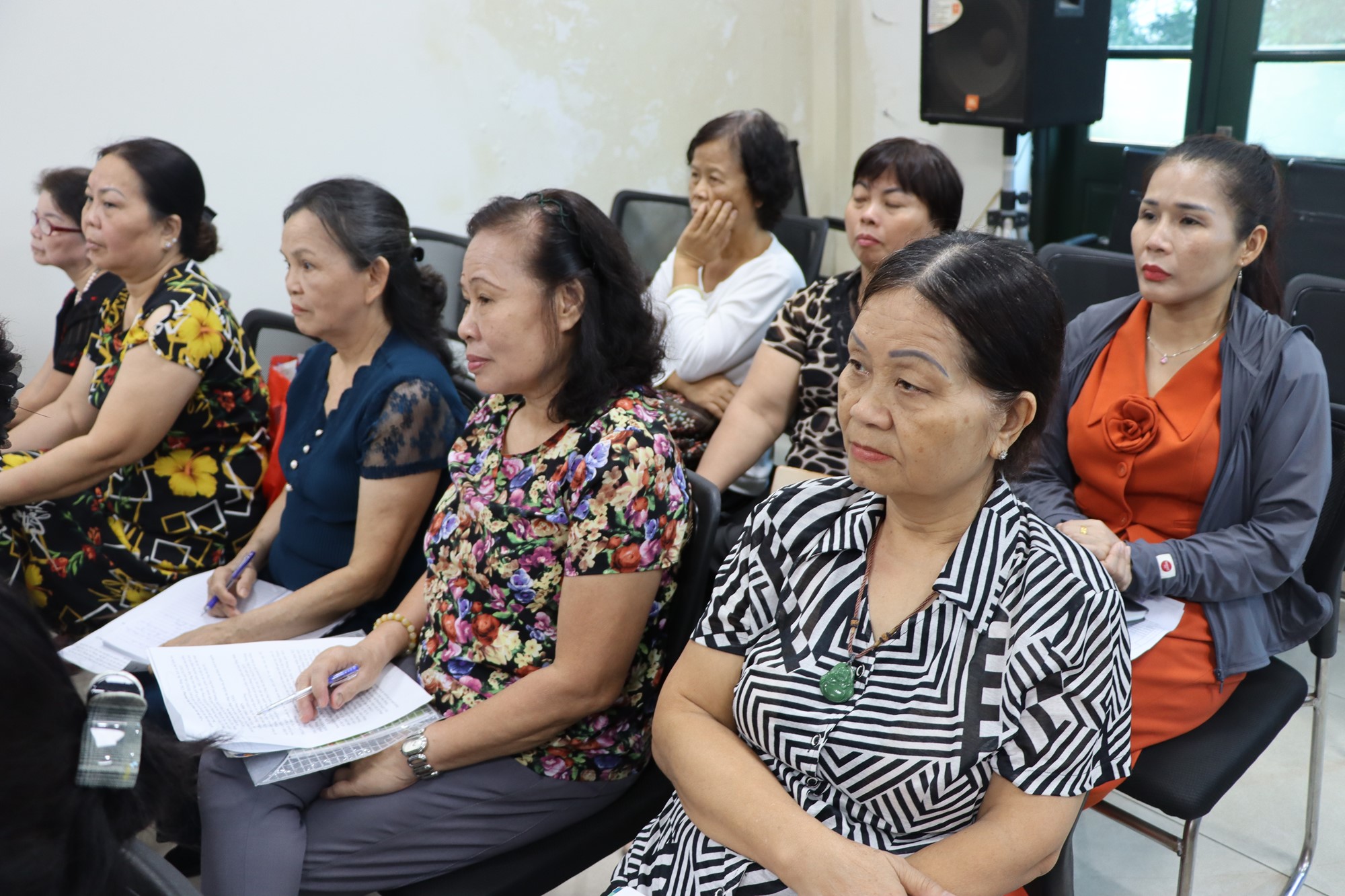 Hội LHPN phường Hoàn Kiếm ra mắt 2 chi hội phụ nữ Công an phường và chợ Đồng Xuân - ảnh 7