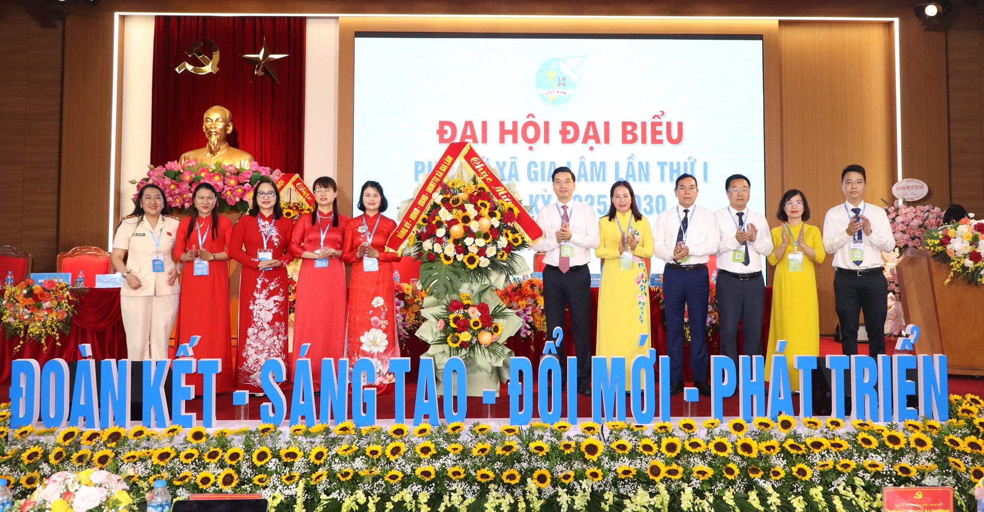 Đồng chí Hoàng Thị Thúy Nga tiếp tục giữ chức Chủ tịch Hội LHPN xã Gia Lâm nhiệm kỳ 2025-2030 - ảnh 2