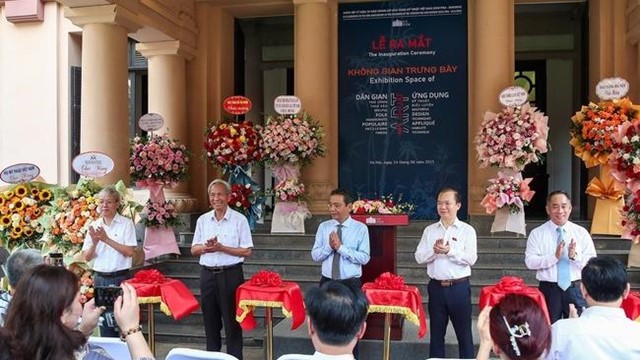 Ra mắt Không gian Trưng bày Mỹ thuật ứng dụng và Mỹ thuật dân gian