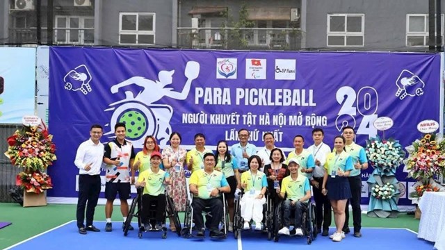 Văn kiện cần có những định hướng chiến lược trong việc chăm lo cho người yếu thế