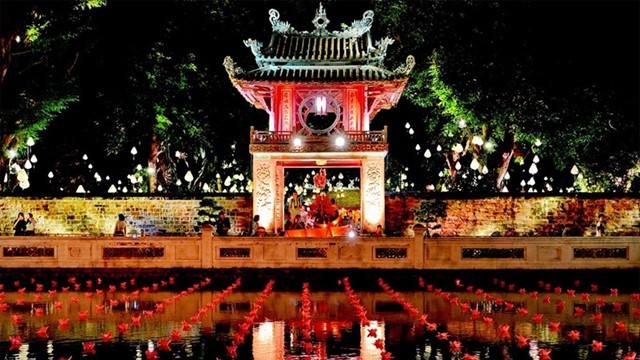 Công nghệ nâng tầm văn hóa - Động lực thúc đẩy du lịch Thủ đô  