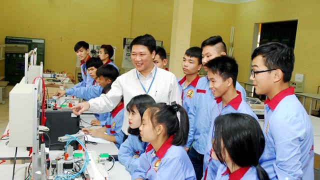 Bổ sung quy định về “trung học nghề” vào khung cơ cấu giáo dục mới