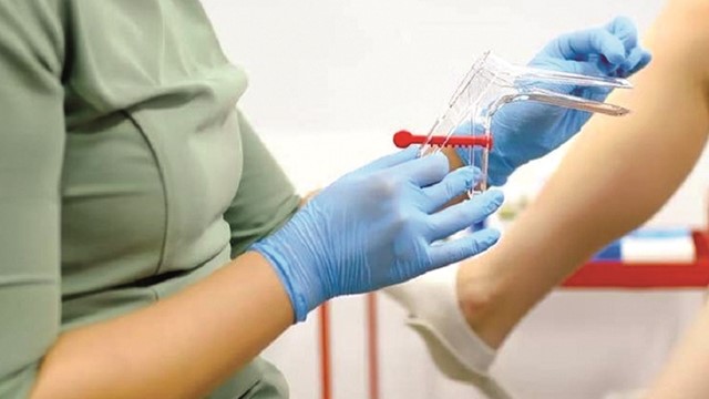 Sùi mào gà ở trẻ vị thành niên