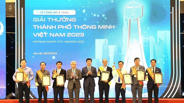 Hà Nội nhận giải thưởng Thành phố hấp dẫn Khởi nghiệp Đổi mới sáng tạo