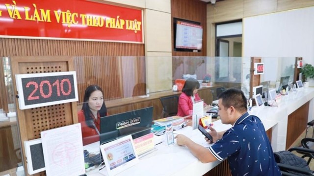 ​  Hà Nội thực hiện cơ chế ưu tiên "làn xanh" trong giải quyết các nhóm hồ sơ, công việc