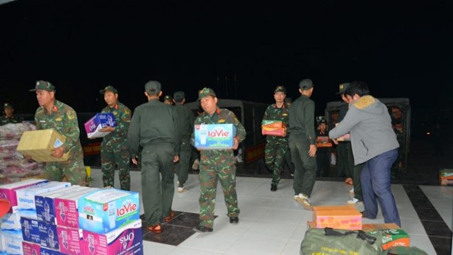 ​   30 tấn hàng - tình cảm sâu nặng của người dân Thủ đô đã kịp thời đến với đồng bào Gia Lai