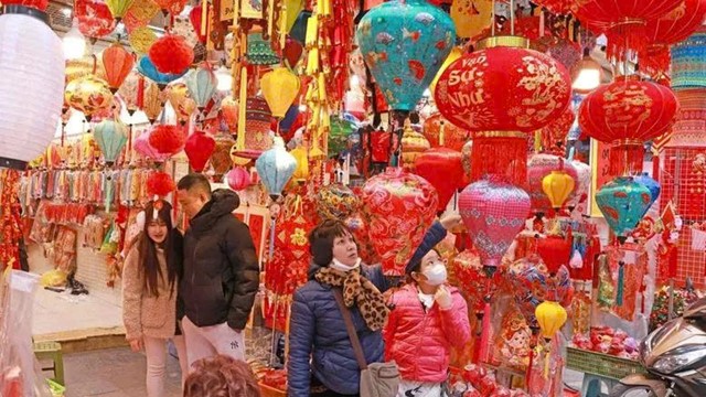 Hà Nội: Tổ chức phục vụ nhân dân đón năm mới, Xuân mới đảm vui tươi, lành mạnh, an toàn, tiết kiệm, gắn với các nhiệm vụ chính trị trọng tâm