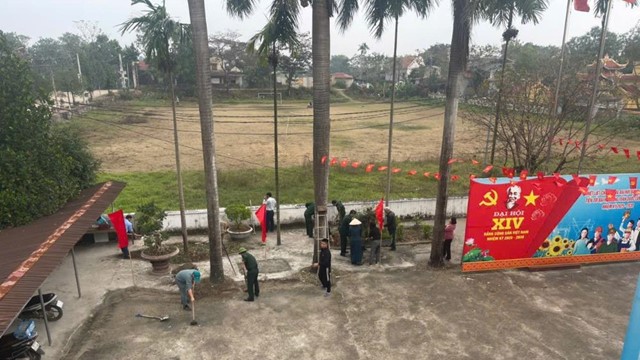 Hội LHPN xã Phúc Sơn trồng hoa tạo cảnh quan chào mừng Đại hội Đảng toàn quốc và mừng xuân Bính Ngọ 2026