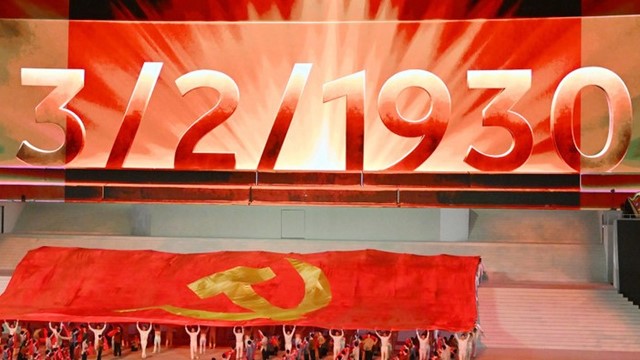 Tiếp nối truyền thống vẻ vang của Đảng, Đảng bộ thành phố Hà Nội xây dựng mô hình lãnh đạo hiện đại, chuyên nghiệp, vì dân