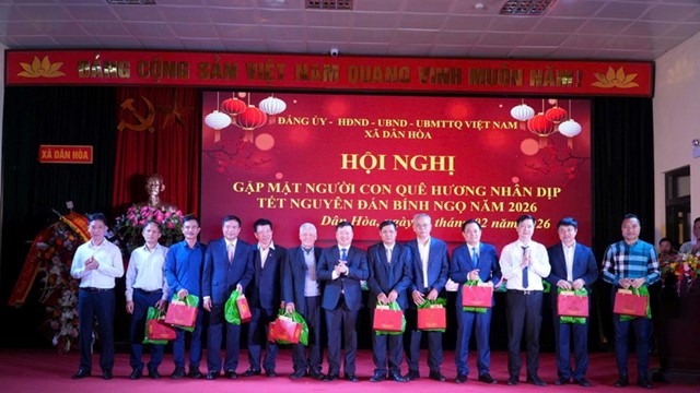 Xã Dân Hòa long trọng tổ chức Hội nghị gặp mặt người con quê hương