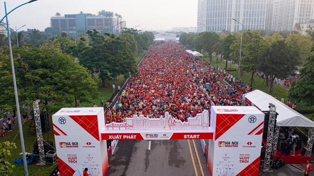 Khởi động Giải Marathon Quốc tế Hà Nội Techcombank lần thứ 3