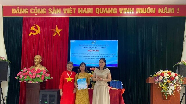 Phụ nữ Tây Hồ trang trọng kỷ niệm 95 năm ngày thành lập Hội LHPN Việt Nam và triển khai Nghị quyết nhiệm kỳ mới
