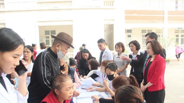 Hà Nội: Gần 400 phụ nữ xã Ngọc Hồi được khám sàng lọc miễn phí ung thư vú, ung thư cổ tử cung