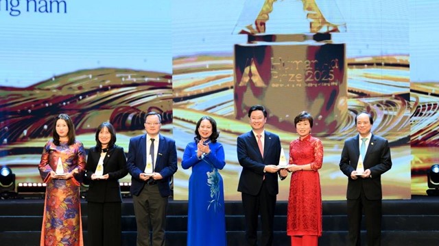 Lan tỏa giá trị phụng sự bền bỉ qua Giải thưởng Hành động vì Cộng đồng 2025