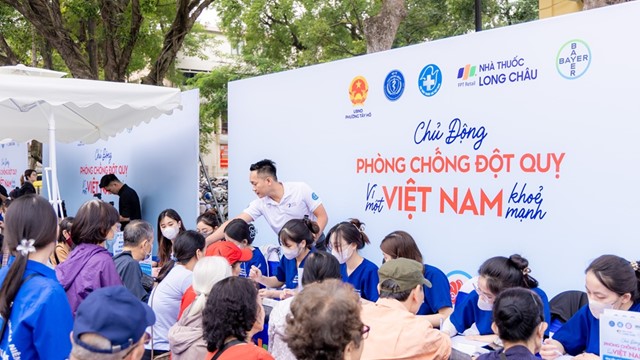 Hợp tác công – tư tăng cường dự phòng, phát hiện sớm và quản lý nguy cơ đột quỵ tại Việt Nam