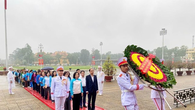 Hội LHPN phường Tây Hồ báo công dâng Bác, hưởng ứng Tết trồng cây “Phụ nữ Tây Hồ đời đời nhớ ơn Bác Hồ”
