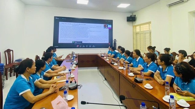 Hội LHPN xã Thư Lâm: Tập huấn về nhiệm vụ hỗ trợ phụ nữ phát triển kinh tế