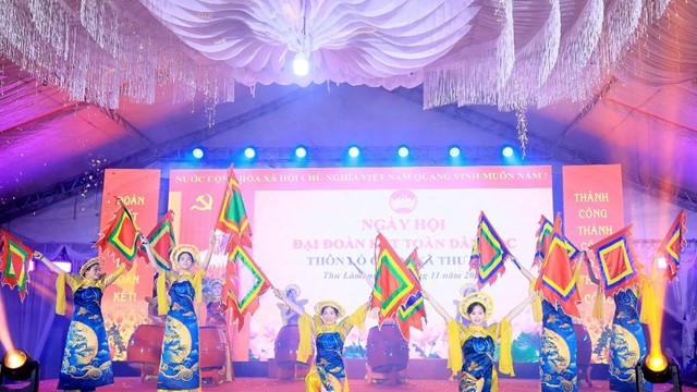 Phụ nữ Thư Lâm tham gia chương trình văn nghệ chào mừng thành công Đại hội
