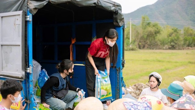 Tổng Hội người Việt Nam tại Vương quốc Bỉ chia sẻ khó khăn với đồng bào vùng lũ