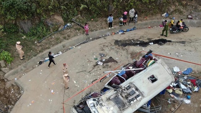 Thủ tướng chỉ đạo khắc phục hậu quả vụ tai nạn giao thông đặc biệt nghiêm trọng tại tỉnh Lào Cai