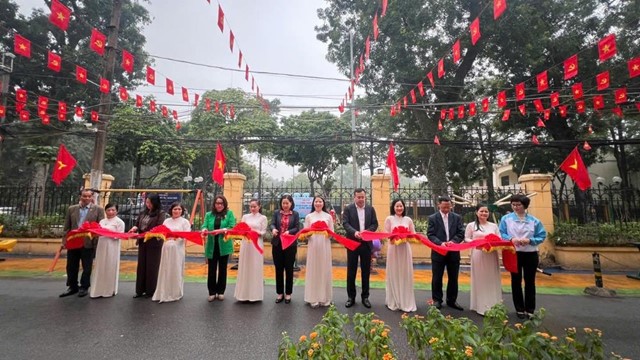 Hội LHPN phường Ba Đình: Khánh thành công trình “Khu dân cư xanh - sạch - đẹp - an toàn - văn minh” chào mừng Đại hội XIV của Đảng