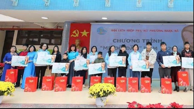 Hội LHPN phường Ngọc Hà: Chăm lo trẻ mồ côi trước thềm Tết Nguyên đán