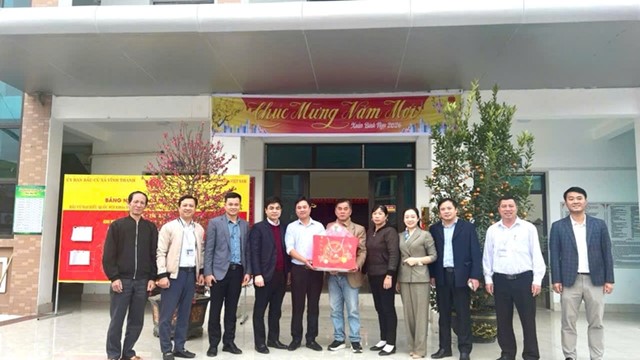 Xã Vĩnh Thanh: Kiểm tra công tác chuẩn bị bầu cử và chúc Tết tại địa bàn dân cư