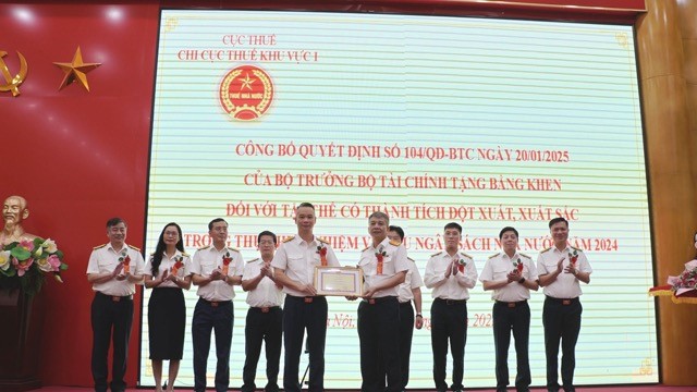 Chi cục Thuế khu vực I có thành tích xuất sắc trong công tác và các phong trào thi đua