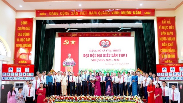 Phát huy nội lực, đoàn kết xây dựng Ứng Thiên phát triển vững mạnh, toàn diện