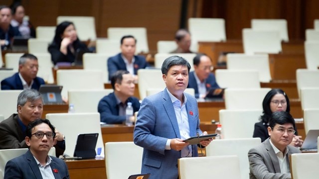 Đề nghị bổ sung chính sách vượt trội thu hút nhân tài các ngành then chốt, chiến lược 