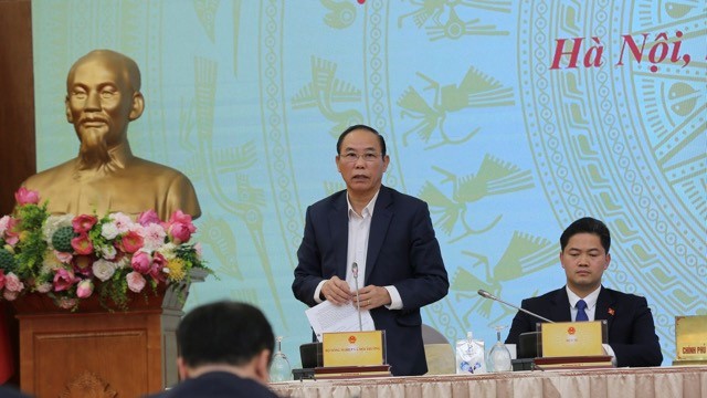 Giải pháp trước mắt cho tình trạnh ô nhiễm không khí là yêu cầu các địa phương kiểm tra thực hiện quy định về kiểm soát ô nhiễm bụi, khí thải