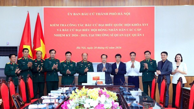Lãnh đạo thành phố kiểm tra công tác chuẩn bị bầu cử tại Sơn Tây, Đoài Phương, Tùng Thiện
