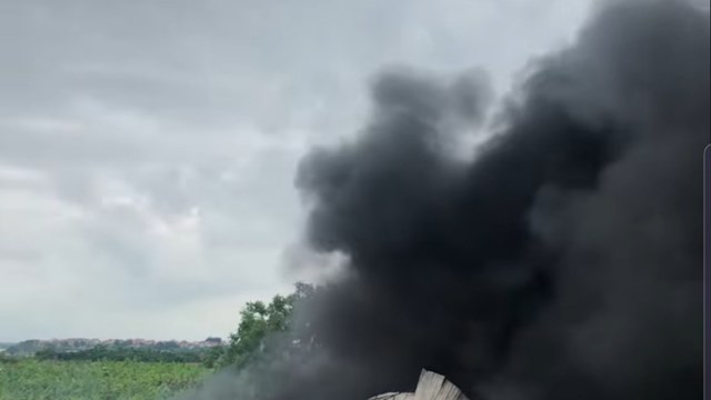 Đan Phượng: Kịp thời dập tắt đám cháy tại một cơ sở vật liệu xây dựng
