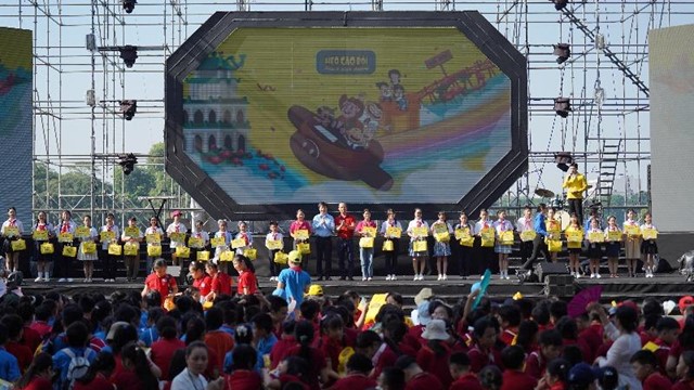 Thiếu nhi hào hứng tham gia ngày hội “Thiếu nhi Việt Nam - Học tập sáng tạo”