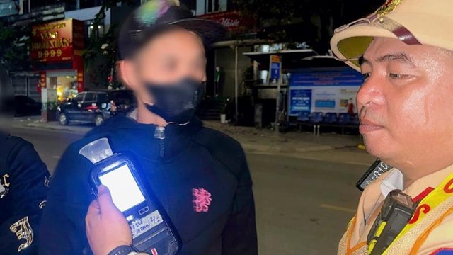 Hà Nội: Ba ngày cuối tuần, hơn 600 trường hợp vi phạm nồng độ cồn bị xử phạt