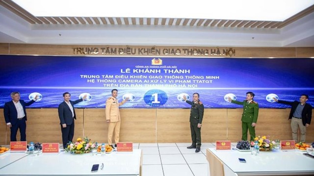 Hà Nội chính thức vận hành Trung tâm điều khiển giao thông thông minh