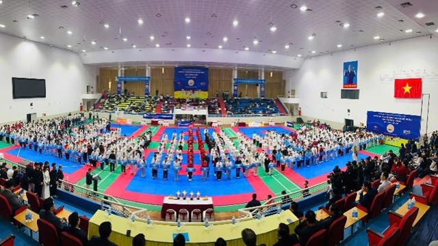  Sức hút kỷ lục của sân chơi xã hội hoá