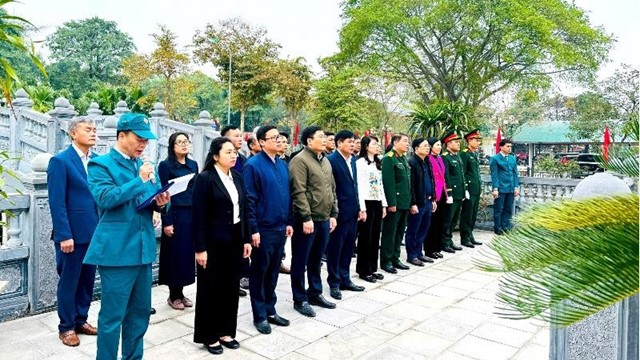 Xã Nam Phù: Tri ân các Anh hùng liệt sĩ nhân kỷ niệm 96 năm ngày Thành lập Đảng