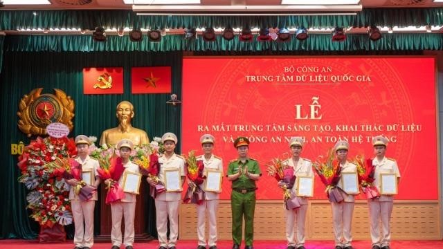 Động lực mới hiện thực hóa mục tiêu làm chủ công nghệ dữ liệu lõi của Việt Nam