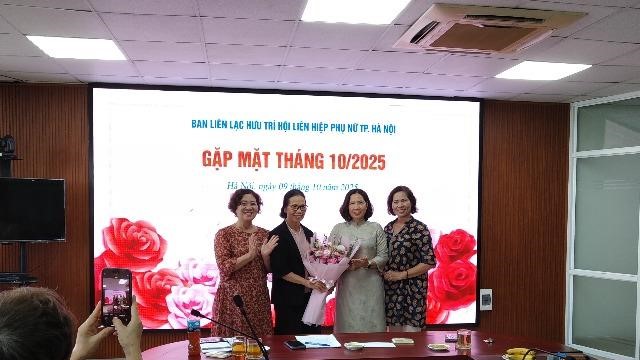 Hội LHPN Hà Nội gặp mặt cán bộ hưu trí: Tri ân và tiếp nối truyền thống