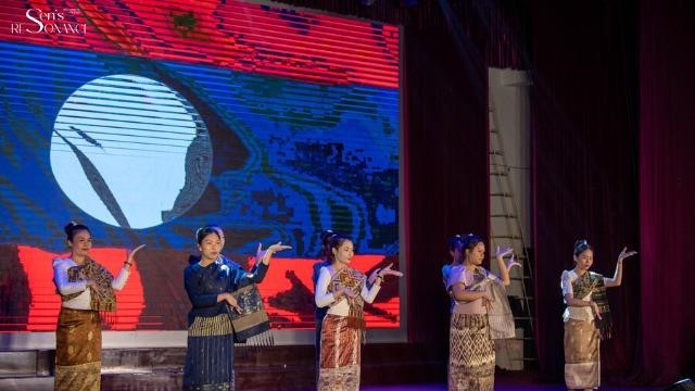 Dấu ấn giao thoa văn hóa Việt - Lào tại đêm đại nhạc hội “FPS 2025 - Sen’s Resonance”